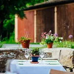 Linden & Wildkraeuterhotel