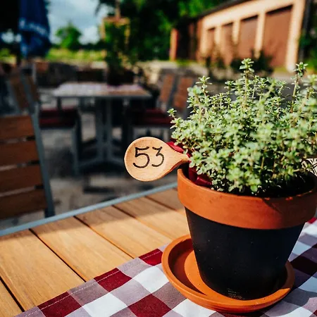 Linden & Wildkraeuterhotel 3*